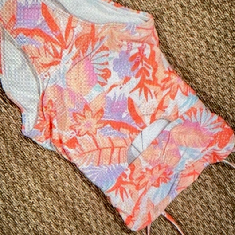 Simple design floral print one piece
